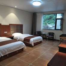 宁陕欣宜宾馆(皇冠镇店)