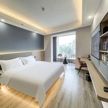 赤水名城酒店(红军大道人和广场店)