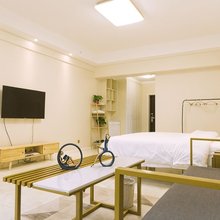 繁花美宿主题酒店(吾悦广场店)