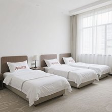 鸿运宾馆(襄城县柏宁岗店)