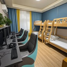 御锦电竞民宿(成都天宇路地铁站店)