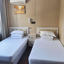 鑫泉宾馆(欢乐颂店)