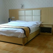 蒙自华逸酒店