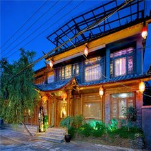 丽江束河三月天画廊客栈