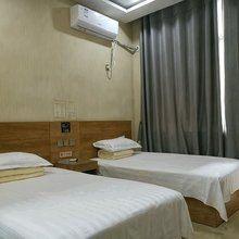 舒阳商务宾馆(岚山区日百万德福店)