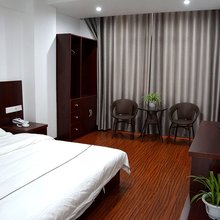 好口福酒店(英山汽车站店)