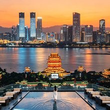 锦囊泛娱酒店(南昌八一广场滕王阁店)