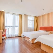家合酒店(西双版纳景洪市曼听公园泼水广场店)