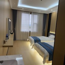 若尔盖龙达大酒店