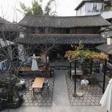 熹巍艺术生活国际青年旅舍(巍山古城店)