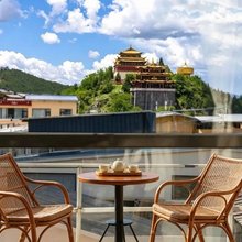 和光·时屿设计师美宿(香格里拉独克宗古城大佛寺转经筒店)