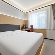 边域电竞酒店(千佛山景区山东艺术学院店)
