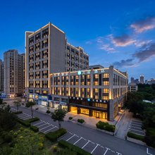 汉庭酒店(长春一汽西站店)
