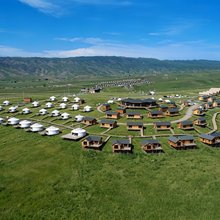 喀拉峻昆弥丽呈明宇野奢营地