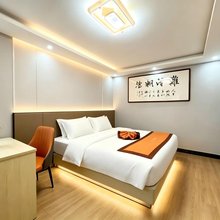 金叶子酒店(喀什古城景区团结路美食街店)