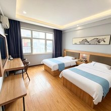 美华达·宠悦酒店(西海岸汽车总站凤凰山路地铁站店)