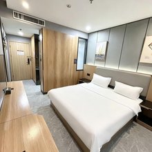 柏海酒店(郑州火车站店)