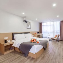 重庆无喧酒店(冉家坝嘉州路地铁站店)