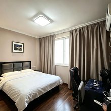 界游电竞公寓(上海奉贤奉城店)