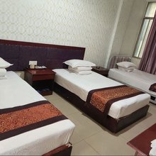 世龙宾馆(西双版纳景洪告庄星光夜市店)