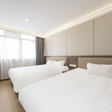 玉艳民宿(国家会展中心虹桥火车站店)