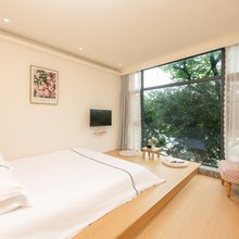 花里旅行客栈(桂林象鼻山公园火车站店)