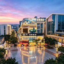 巴中泊里酒店(江北客运中心巴人广场店)