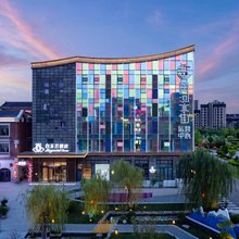 白玉兰酒店(德州齐河泉城欧乐堡度假区黄河水街店)