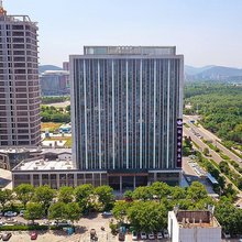 枫林晚设计师酒店(长清大学城店)
