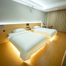 天泉酒店(腾龙大道店)
