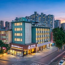 白玉兰酒店(新乡DL胖东来·大胖店)