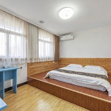 恕瑞玛电竞公寓(临沂涑河南街店)