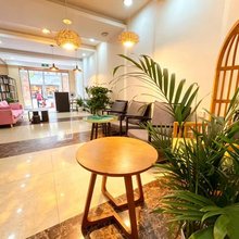 南洋精品公寓(瑞丽财富广场店)