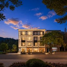 高家小院·闲庭观浪雅致旅居美宿(莲池澳沙滩店)
