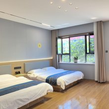 春之怡|观景庭院休闲美宿(精河店)