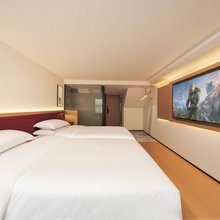 柒玥佳和·设计师美宿(彭城广场奔腾大道地铁站店)