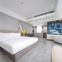 德寓酒店(国际金融城棠下地铁站店)