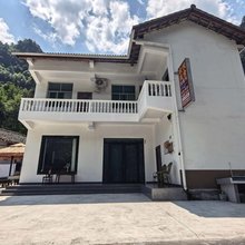欣悦岚舍农家乐(光雾山景区店)