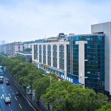 蔚如酒店(长沙民政学院店)