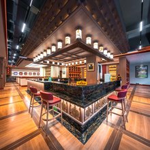 碌曲隆达大酒店