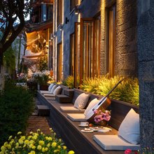 悦·拾柒|赏日照金山·花园咖宿(丽江古城忠义市场店)