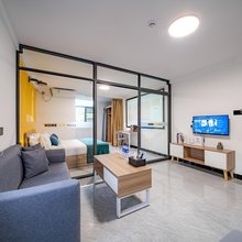 深圳航寓酒店(龙岗坪地宜城PARK沃尔玛店)