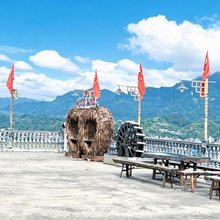 张家界天门山庄度假民宿(天门山景区荷花机场店)