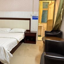 宇后住宿(惠州叶挺大道小布仔伯恩店)