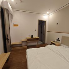 阿勒泰云雪间民宿