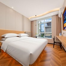心悦轻居酒店(昆明南亚风情第壹城店)