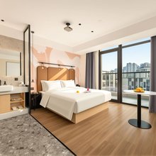 城小橙·智慧民宿(合肥绿地赢海同安汇店)