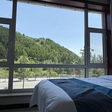 迎客松民宿(芦芽山店)
