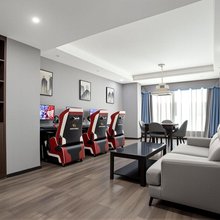 亦爱·电竞酒店(怀化中方县人民政府店)