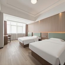 悦舍酒店(许昌胖东来时代广场曹魏古城店)